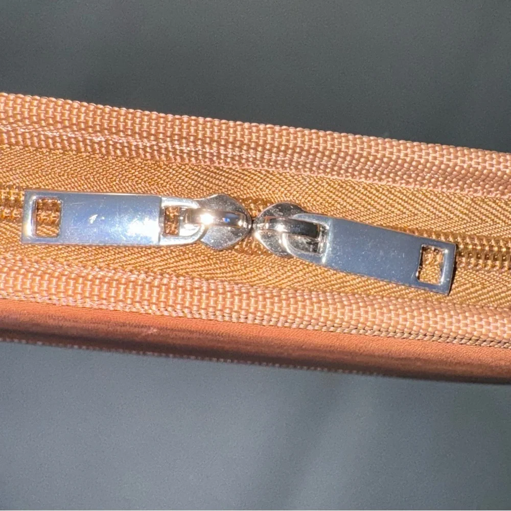 N/A stylish brown